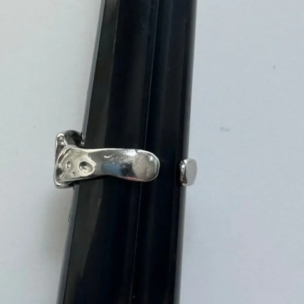 Silver textured ring